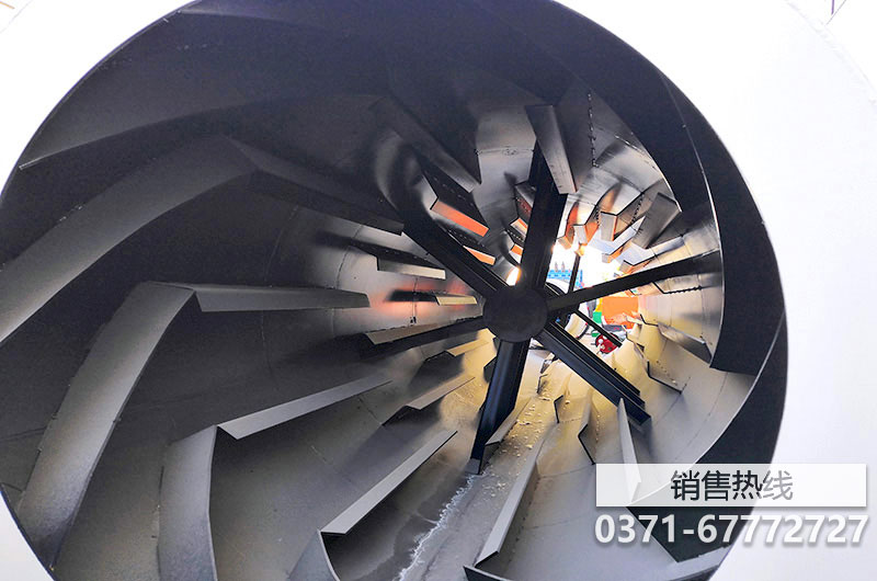 九利機械制造有限公司董事長盧洪波一行酷暑視察運城項目垃圾清運工作