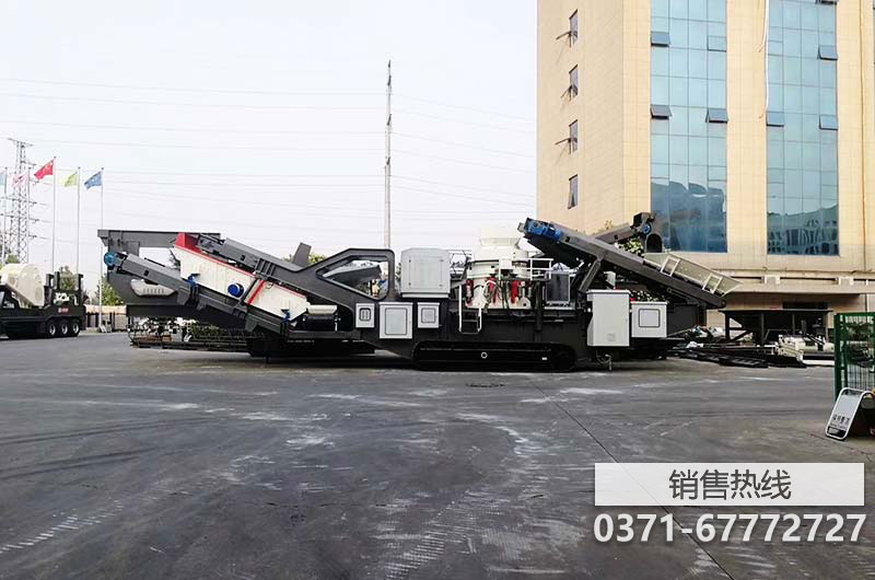 貴州輪胎移動式破碎篩分一體車順利投產