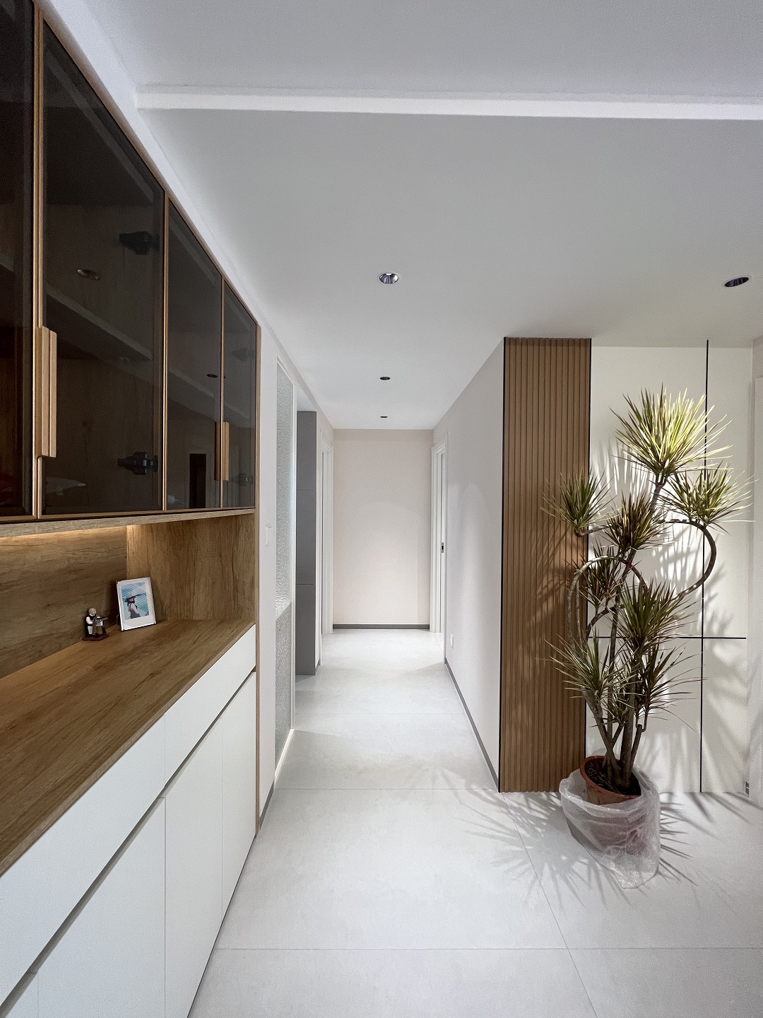 南寧二手房全拆裝修有哪些要注意?現代簡約-走廊 南寧二手房全拆裝修有哪些要注意?現代簡約-走廊